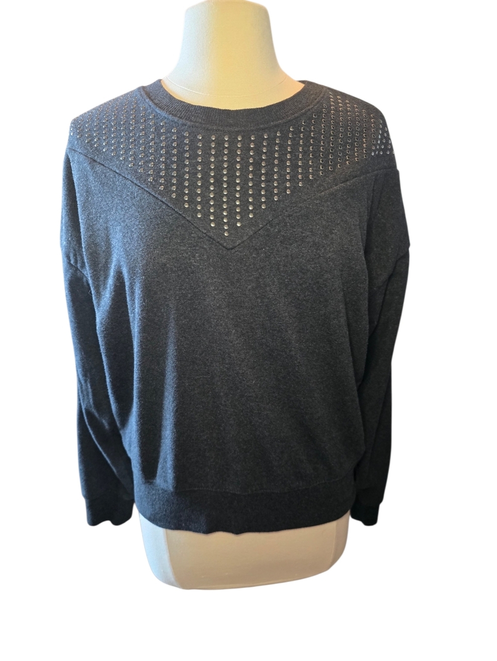 Evereve Gray Studded Sweatee Crew Neck Women's Size Medium